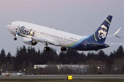 « C'était brutal » : le hublot d'un avion Alaska Airlines s'envole 